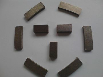 Segments de diamants à couche unique pour la coupe de calcaire, de granit, de marbre, de grès et de pierre dure fournisseur