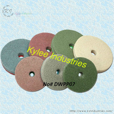 Pluies de polissage à l'éponge